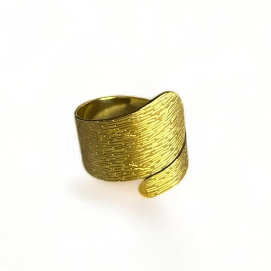 Statement wave ring